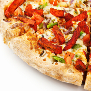Tandoori Paneer Pizza